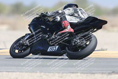 media/Oct-04-2025-CVMA (Sat) [[408bcdd6e4]]/Race 4-Formula Middleweight (Holeshot)/